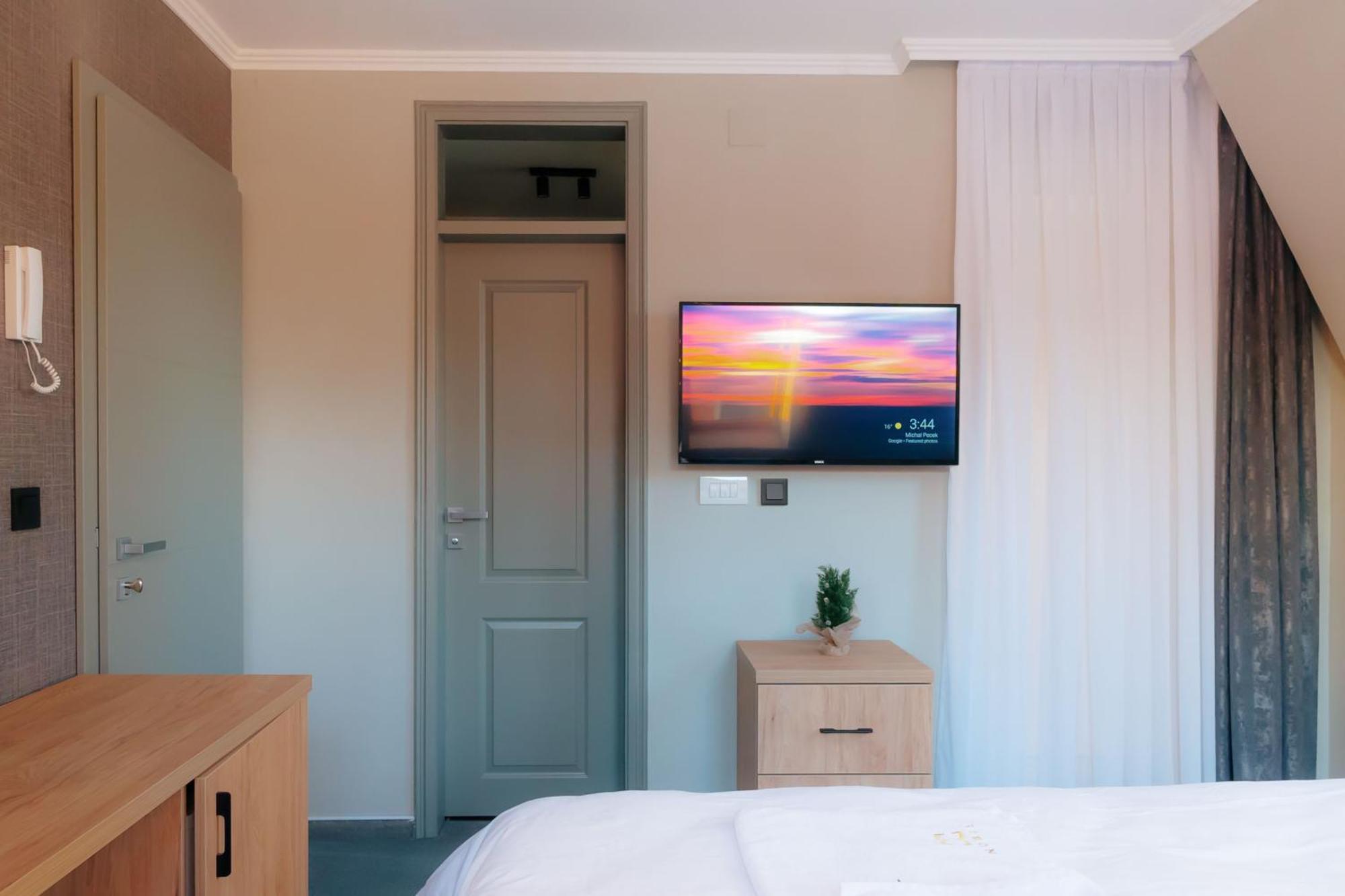 Nobel Apartmani Brčko Esterno foto